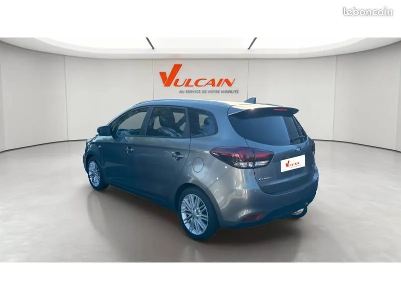 Kia Carens 2017 photo 3