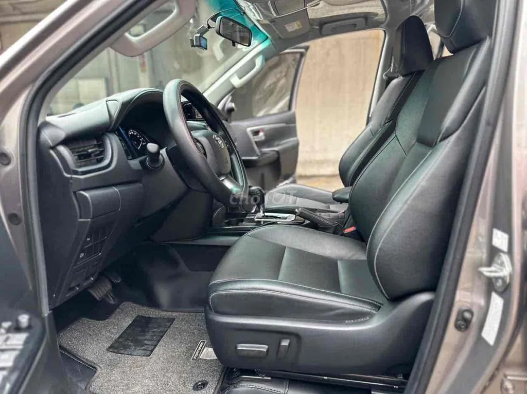 Toyota Fortuner 2024 photo 4