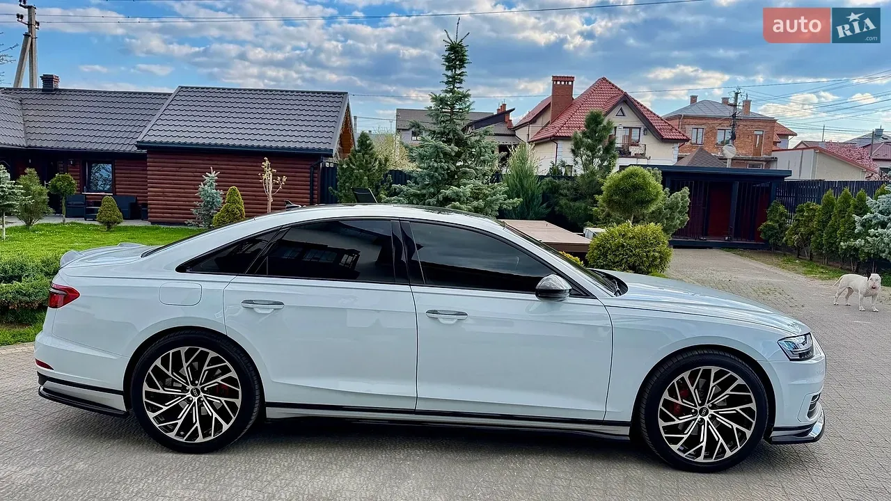 Audi A8 2018 photo 3