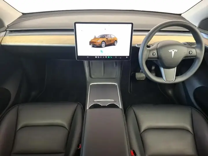 Tesla Model Y 2023 photo 3