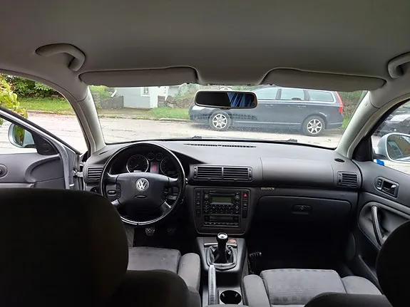 Volkswagen Passat 2005 photo 5