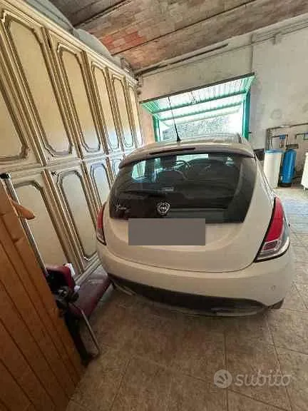 Lancia Ypsilon 2014 photo 2