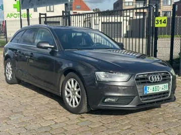 Audi A4 Avant 2012 photo 2