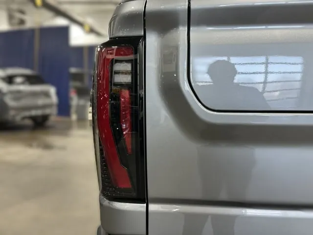 GMC Sierra 3500Hd 2026 photo 4