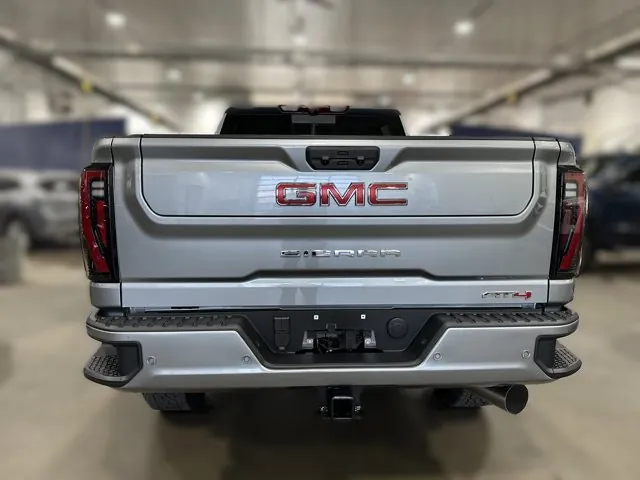 GMC Sierra 3500Hd 2026 photo 5