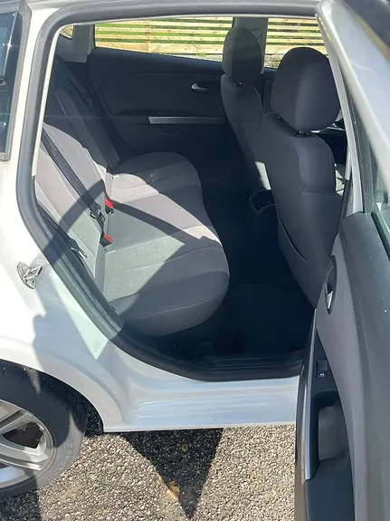 Seat Leon 2011 photo 5