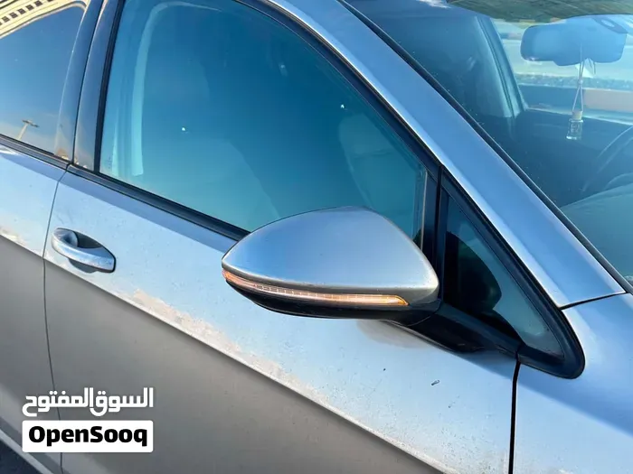 Volkswagen Golf 8 2015 photo 2