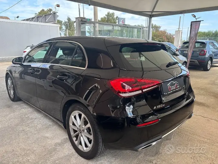 Mercedes-Benz A-Class 2019 photo 3