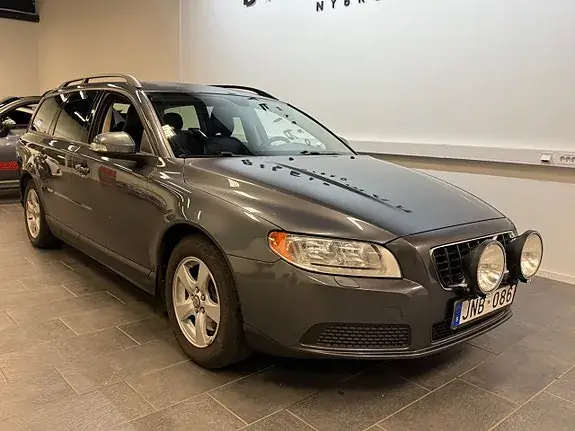 Volvo V70 2009 photo 2