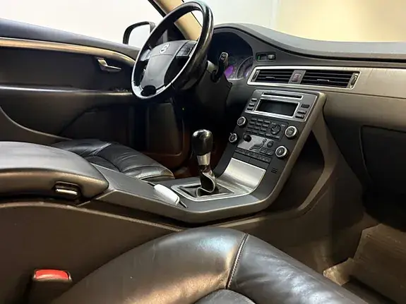 Volvo V70 2009 photo 5