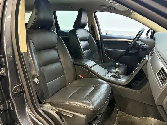 Volvo V70 2009 photo 4