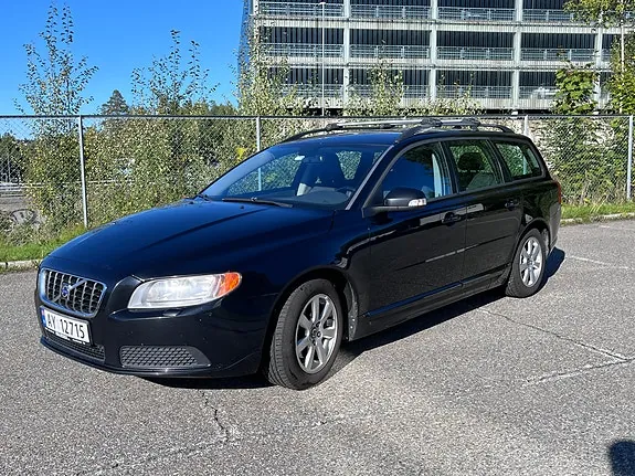 Volvo V70 2011 photo 2