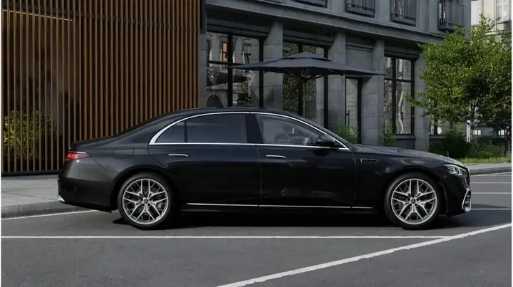 Mercedes-Benz S-Class photo 3