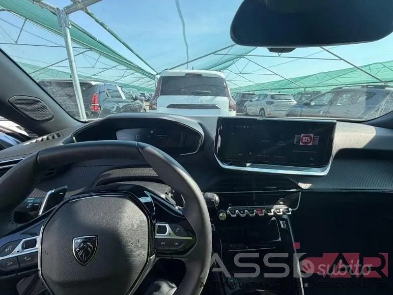 Peugeot 2008 2025 photo 5
