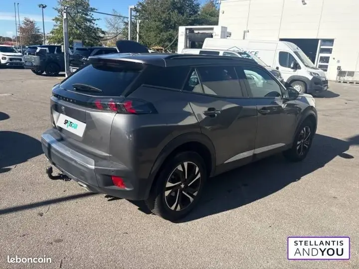 Peugeot 2008 2022 photo 3
