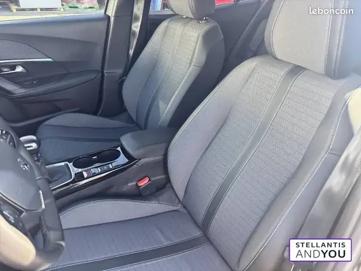 Peugeot 2008 2022 photo 4