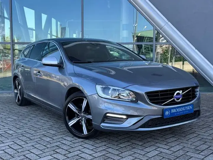 Volvo V60 2018 photo 3