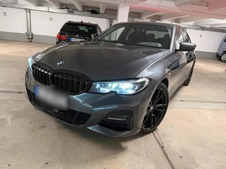 BMW 320I