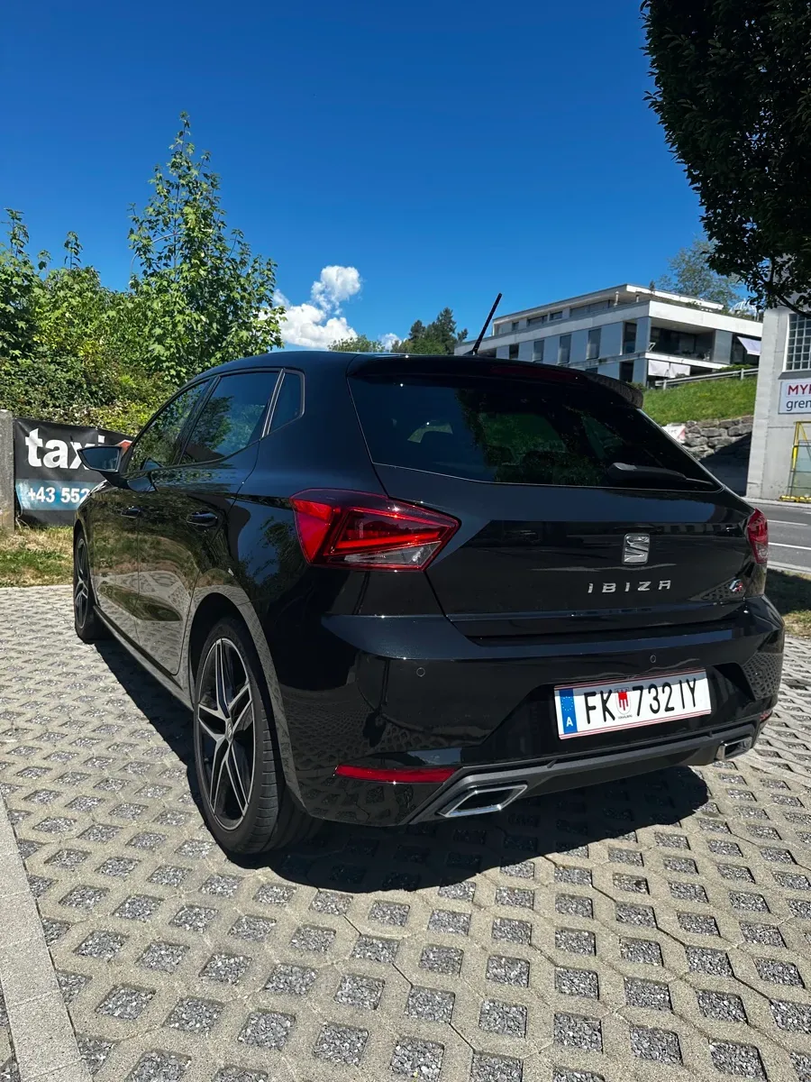 Seat Ibiza 2021 photo 2