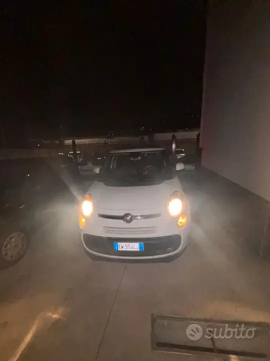 Fiat 500L 2014 photo 3