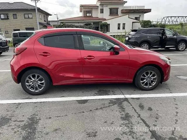 Mazda Demio 2017 photo 5