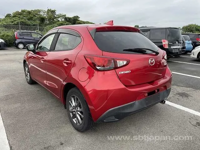 Mazda Demio 2017 photo 3