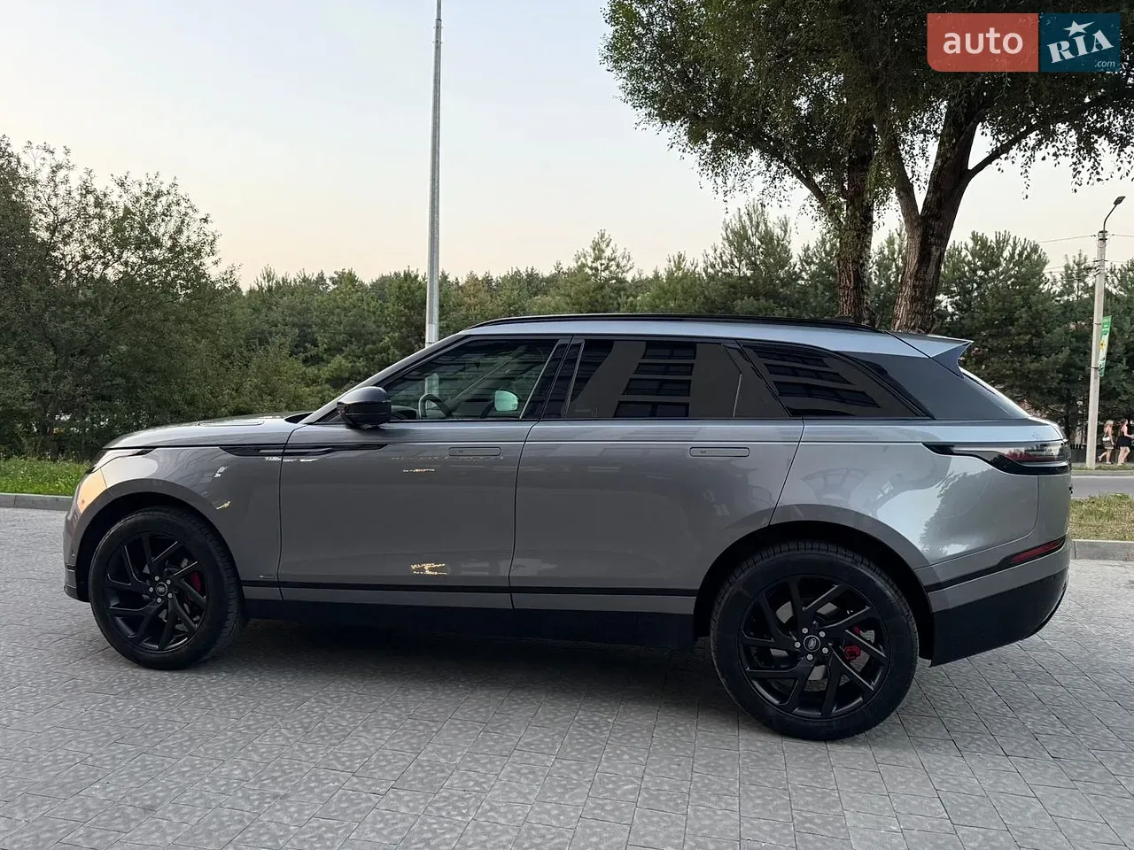 Land Rover Range Rover Velar 2019 photo 5