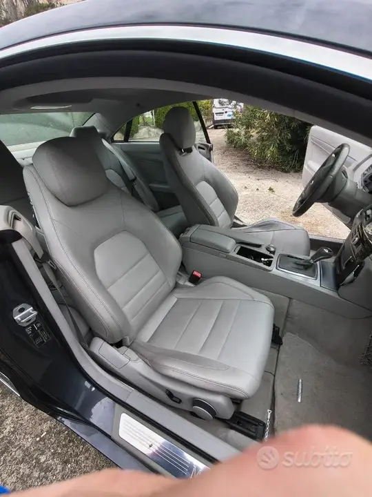 Mercedes-Benz E-Class 2011 photo 5