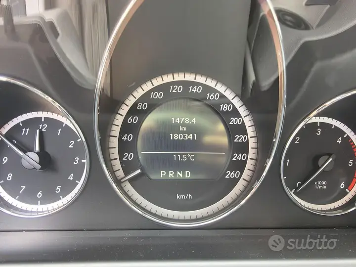 Mercedes-Benz E-Class 2011 photo 4
