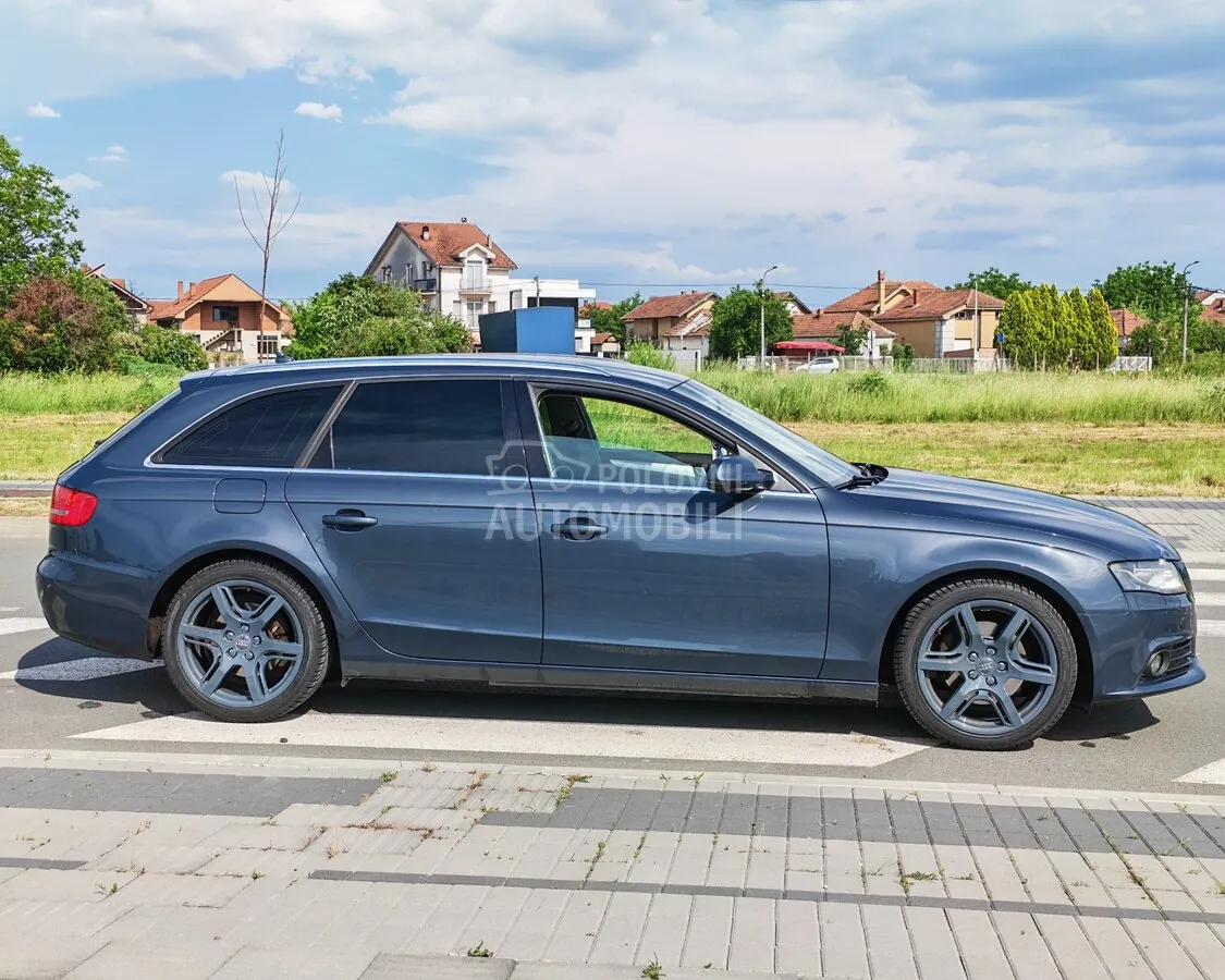 Audi A4 2010 photo 3