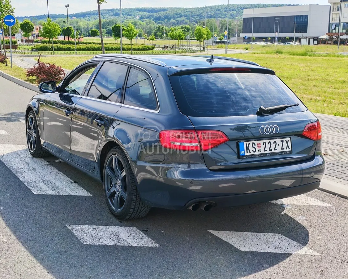 Audi A4 2010 photo 5