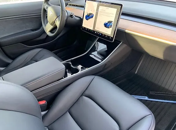 Tesla Model 3 2020 photo 5