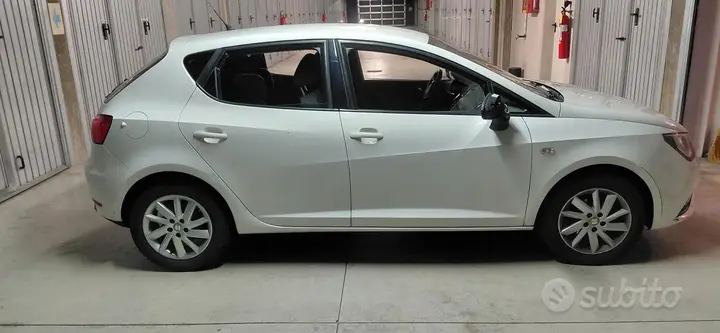 Seat Ibiza 2013 photo 4