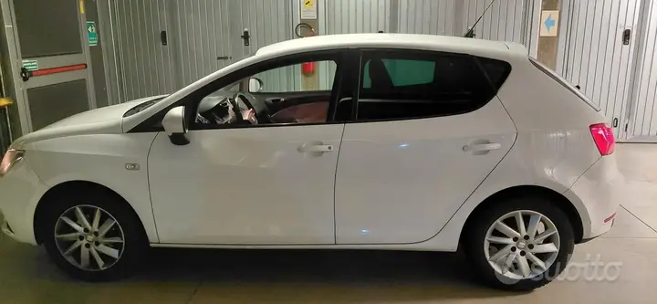 Seat Ibiza 2013 photo 3