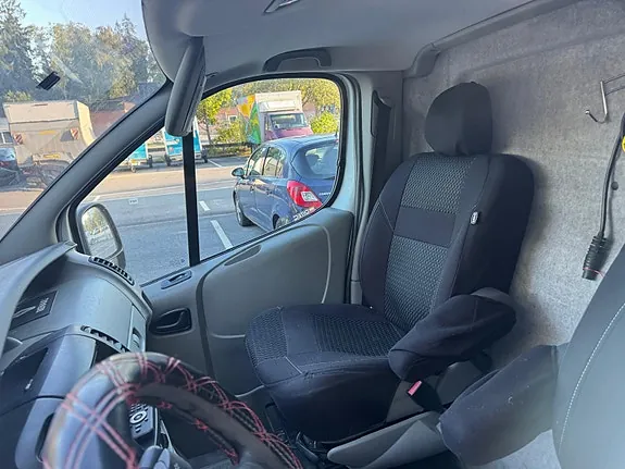 Renault Trafic 2009 photo 3