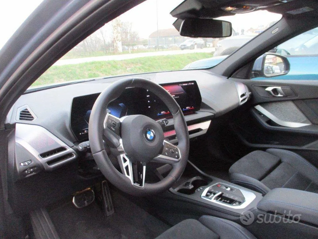 BMW 118D 2025 photo 5