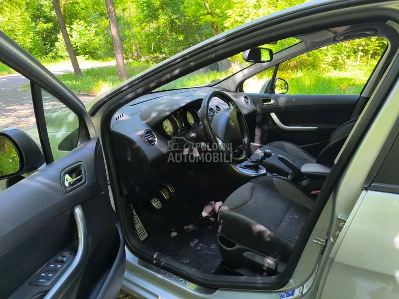 Peugeot 308 2013 photo 5