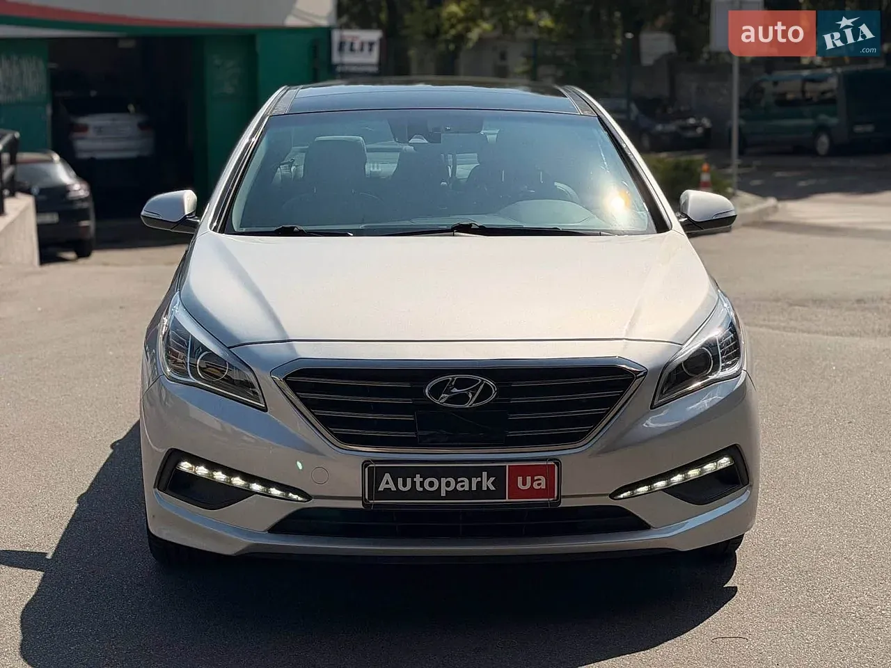Hyundai Sonata 2015 photo 2