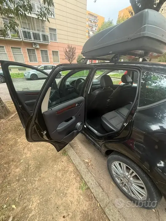 Mercedes-Benz A 2011 photo 2