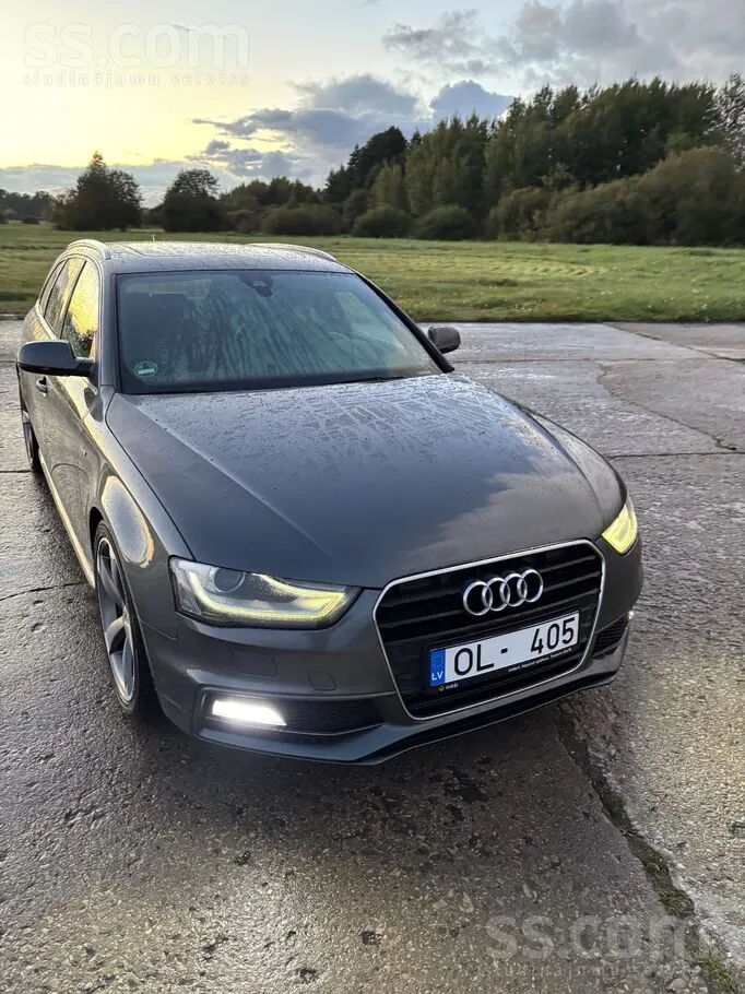 Audi A4 2013 photo 2