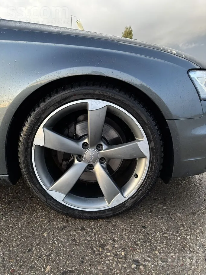 Audi A4 2013 photo 5