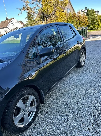Toyota Auris 2008 photo 3