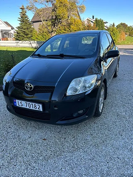 Toyota Auris 2008 photo 2