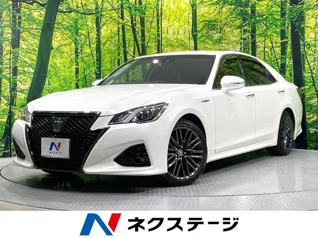Toyota Crown Athlete Hybrid