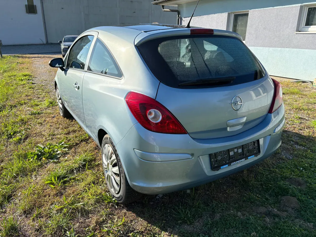 Opel Corsa 2009 photo 3