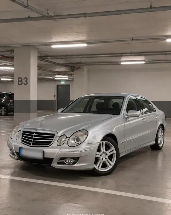 Mercedes-Benz E200