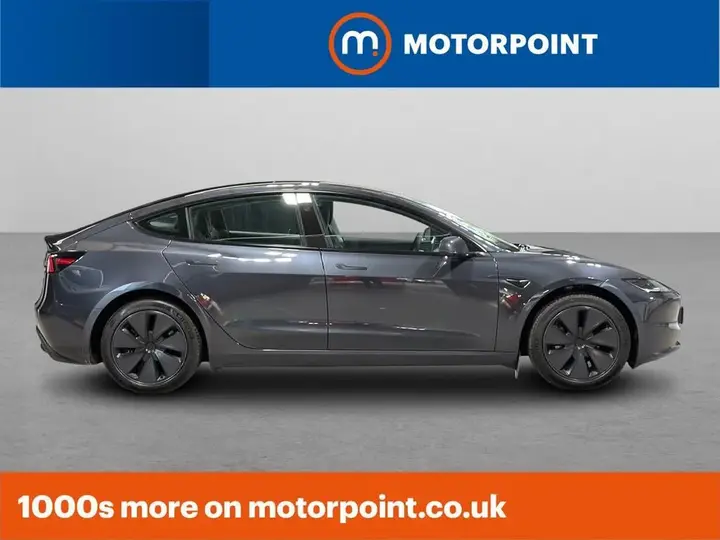 Tesla Model 3 2026 photo 4