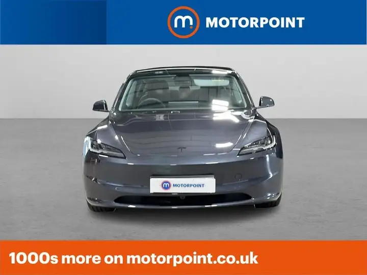 Tesla Model 3 2026 photo 3