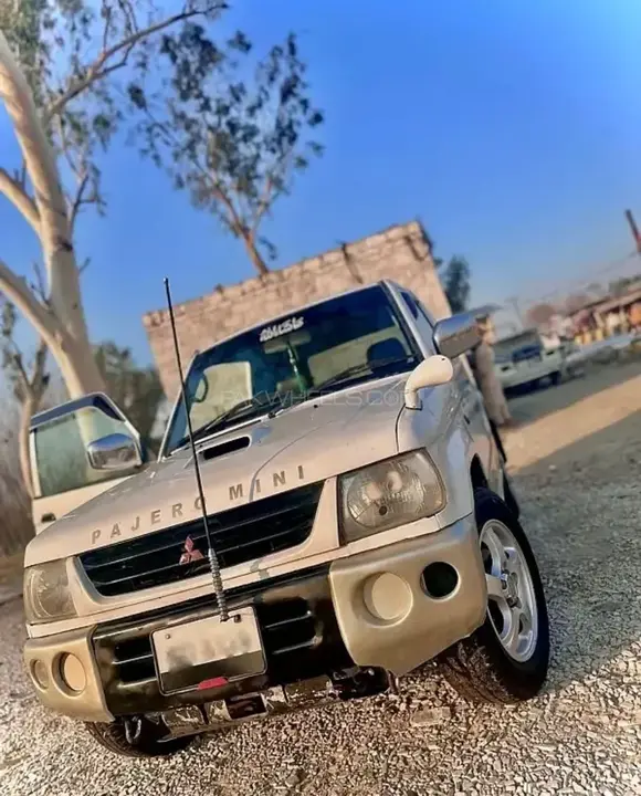 Mitsubishi Pajero Mini
