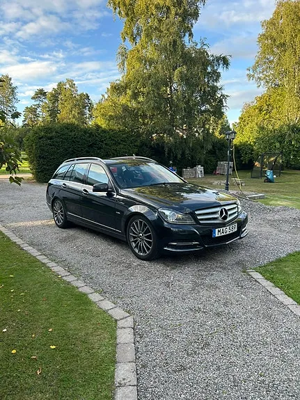 Mercedes-Benz C180 2012 photo 4